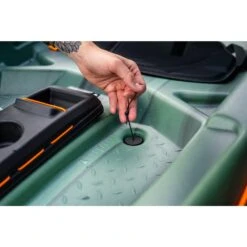 Scupper Plugs For Kayak. Pack Of 4. Small -Pelican Sport Shop 4340c99d6c52cbd7788e09b69bae6a937c4a66e0